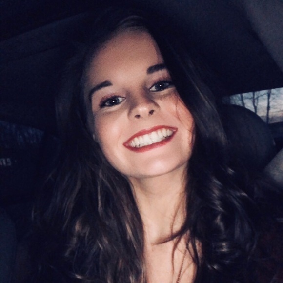 Meet your Posher, Riley Rebel Wryn - Picture 2 of 4